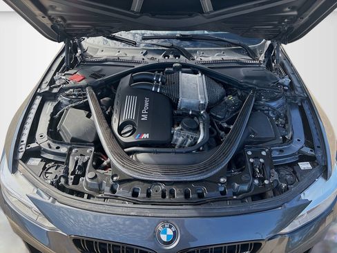 Used 2015 BMW M4 Coupe image 30
