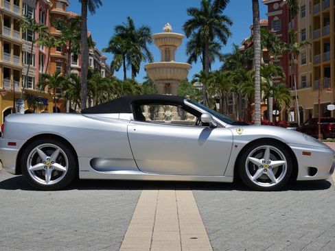 Used 2000 Ferrari 360 Spider image 3