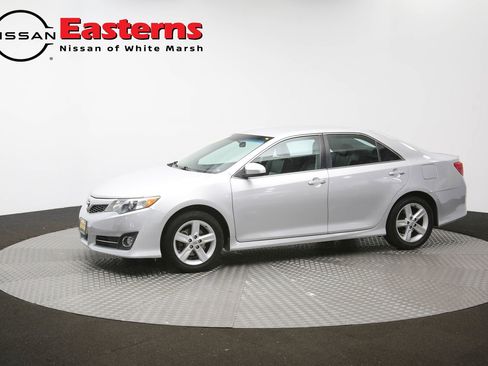 Used 2014 Toyota Camry SE FWD image 57