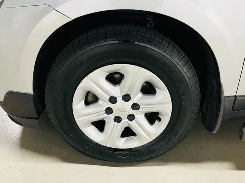 Used 2014 Chevrolet Traverse LS FWD image 24