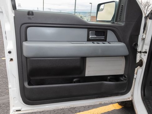 Used 2014 Ford F150 XLT w/ Equipment Group 302A Luxury image 9