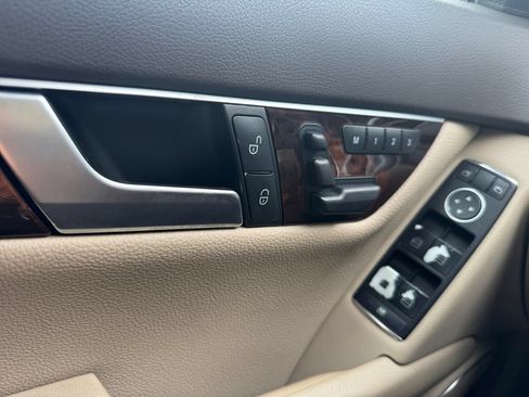 Used 2012 Mercedes-Benz C 300 4MATIC Sedan image 27