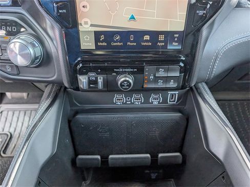 Used 2025 RAM 1500 Limited w/ Trailer Tow Group image 11