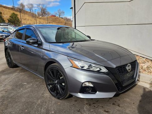 Used 2022 Nissan Altima 2.5 SR w/ Midnight Edition Package image 19