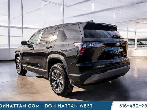 Used 2025 Chevrolet Equinox LT image 24