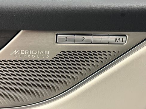 Used 2022 Jaguar F-PACE S image 22