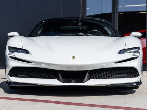 Used 2023 Ferrari SF90 Stradale image 4