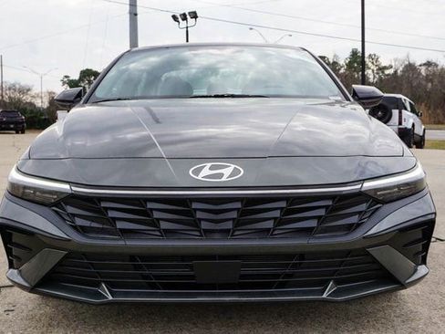 New 2026 Hyundai Elantra SEL Sport Premium FWD image 8