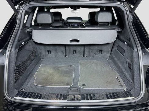 Used 2020 Porsche Cayenne AWD/4WD image 24