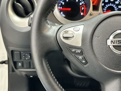 Used 2015 Nissan Juke SL FWD image 17