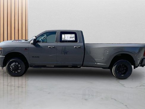 New 2026 RAM 3500 Laramie AWD/4WD image 5