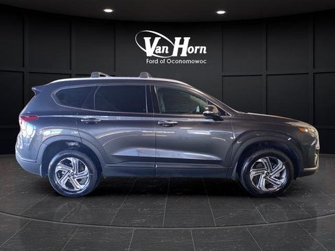 Used 2023 Hyundai Santa Fe SEL image 2