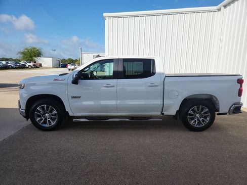 Used 2020 Chevrolet Silverado 1500 LT w/ Texas Edition AWD/4WD image 5