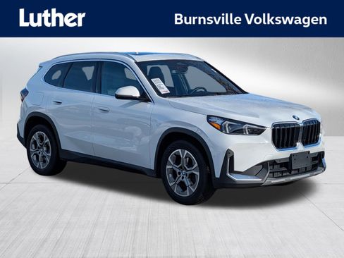 Used 2023 BMW X1 xDrive28i image 1