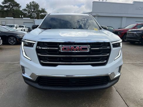 Certified 2024 GMC Acadia Elevation w/ Luxury Package image 12