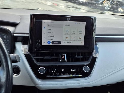 Used 2023 Toyota Corolla SE image 15