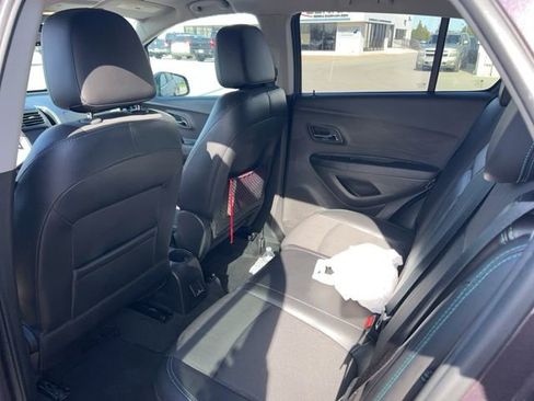 Used 2016 Chevrolet Trax LT w/ LT Convenience Package AWD/4WD image 8
