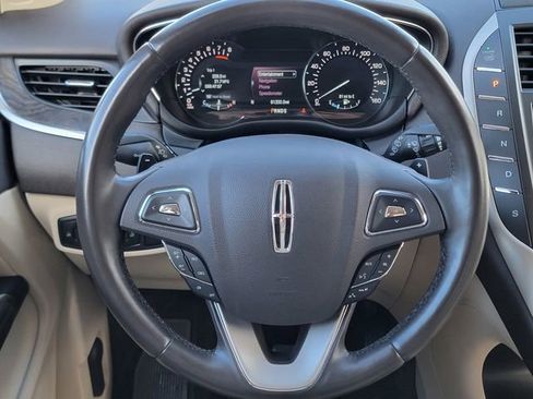 Used 2017 Lincoln MKC Reserve w/ Lincoln MKC Climate Package image 32