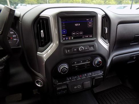 Used 2024 Chevrolet Silverado 2500 Custom w/ Custom Convenience Package AWD/4WD image 19