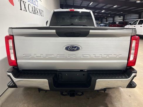 Used 2024 Ford F350 XLT AWD/4WD image 7