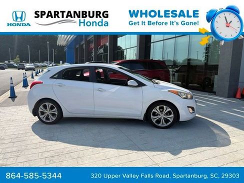 Used 2014 Hyundai Elantra GT w/ Option Group 02 FWD image 4