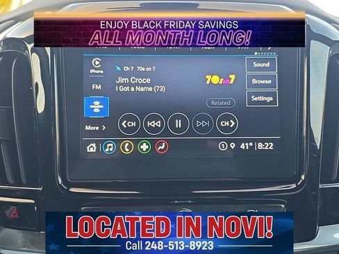 Used 2023 Chevrolet Traverse LT image 17