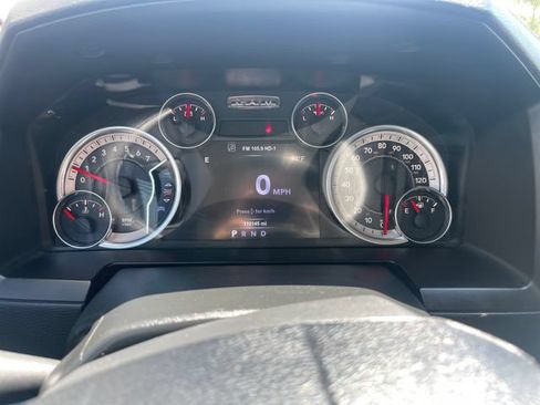 Used 2015 RAM 1500 Laramie w/ Convenience Group AWD/4WD image 9