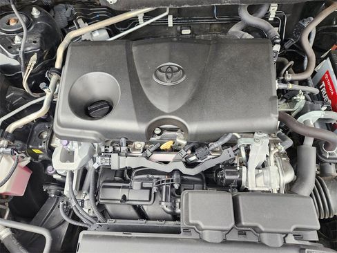 Used 2019 Toyota RAV4 Limited image 33
