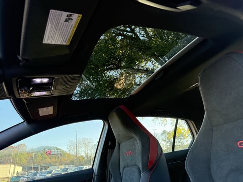 New 2026 Volkswagen GTI SE image 14