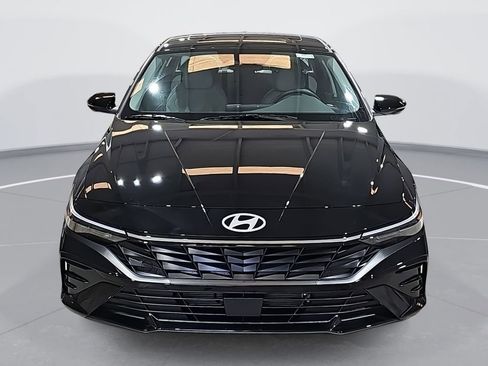 New 2026 Hyundai Elantra Limited image 2