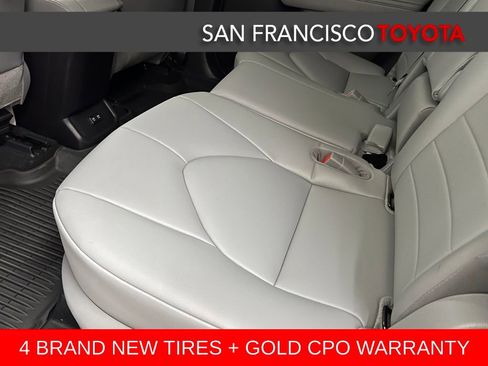 Certified 2021 Toyota Highlander XLE AWD/4WD image 16