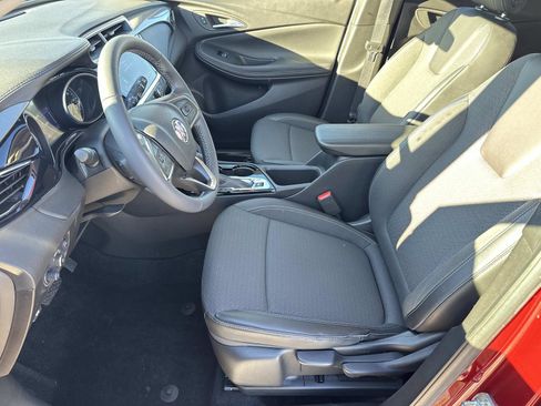 Certified 2023 Buick Encore GX Preferred FWD image 18
