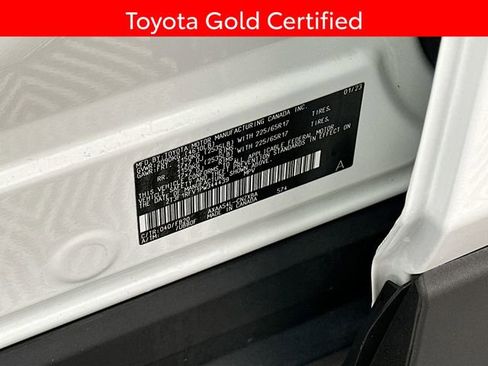 Certified 2023 Toyota RAV4 LE AWD/4WD image 31