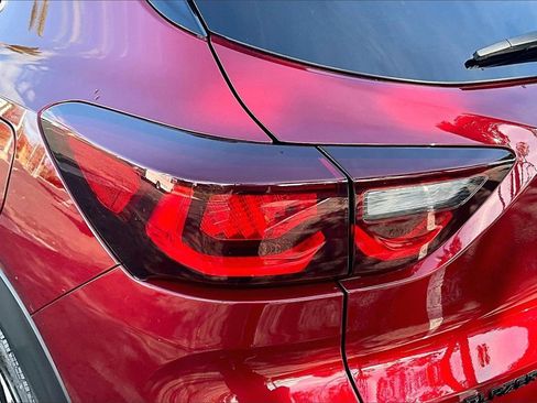 Used 2024 Chevrolet TrailBlazer RS w/ Driver Confidence Package image 28