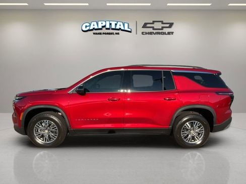 New 2025 Chevrolet Traverse LT w/ Driver Confidence Package image 2