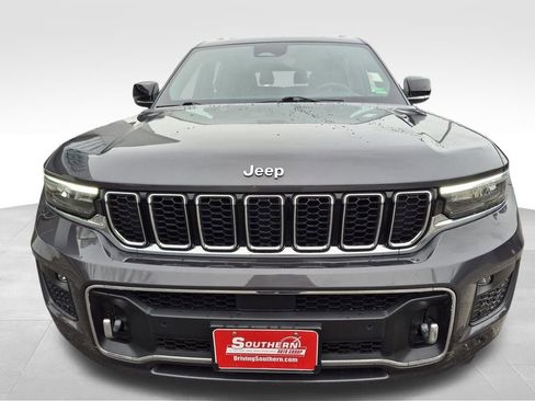 Used 2024 Jeep Grand Cherokee L Overland w/ Trailer Tow Package image 7