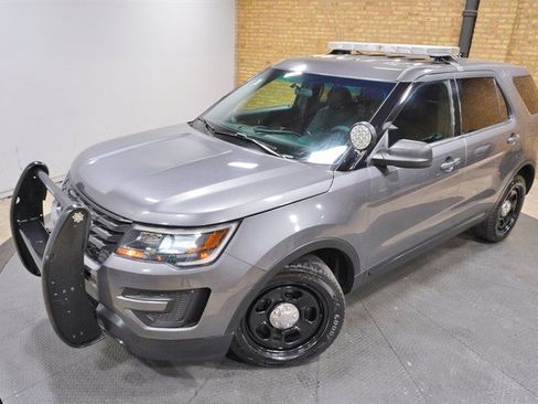 Used 2017 Ford Explorer 4WD Police Interceptor w/ Ready For The Road Package image 2