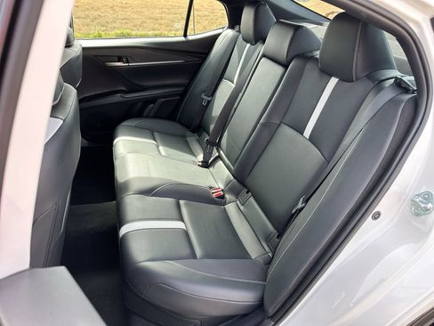 Used 2025 Toyota Camry SE FWD image 21