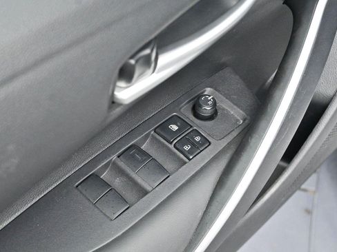 Used 2023 Toyota Corolla SE FWD image 10