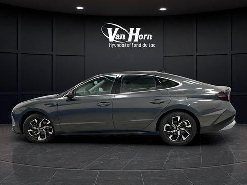 Used 2025 Hyundai Sonata SEL FWD image 4