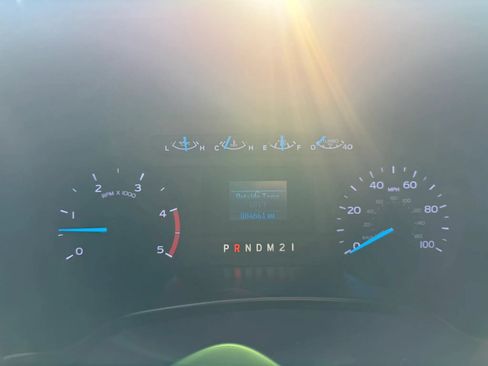 Used 2019 Ford F250 XL w/ Power Equipment Group RWD image 6