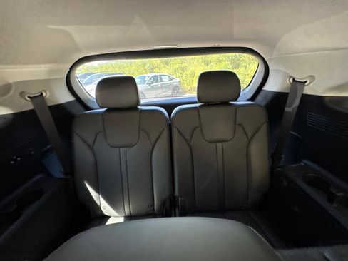 Used 2021 Kia Sorento S image 36