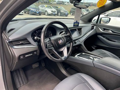 Used 2024 Buick Enclave Premium AWD/4WD image 18