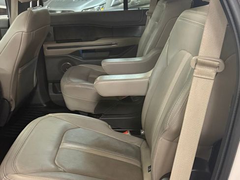 Used 2019 Ford Expedition Limited image 27