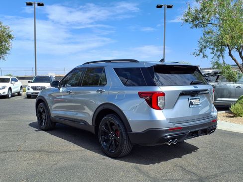Used 2024 Ford Explorer ST w/ Equipment Group 401A AWD/4WD image 4