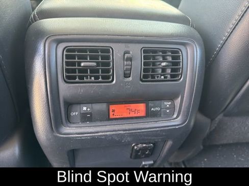 Used 2017 Nissan Pathfinder SL w/ SL Premium Package image 17