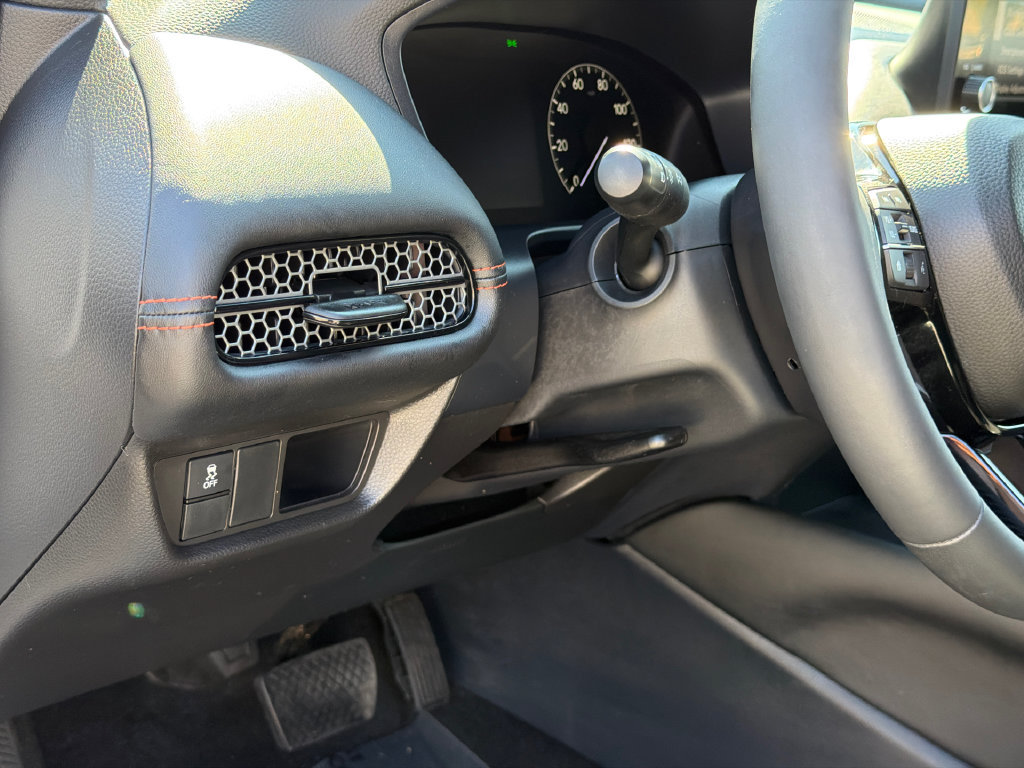 Used 2024 Honda HR-V Sport image 16