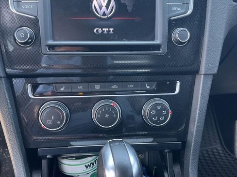 Used 2017 Volkswagen GTI Sport FWD image 20