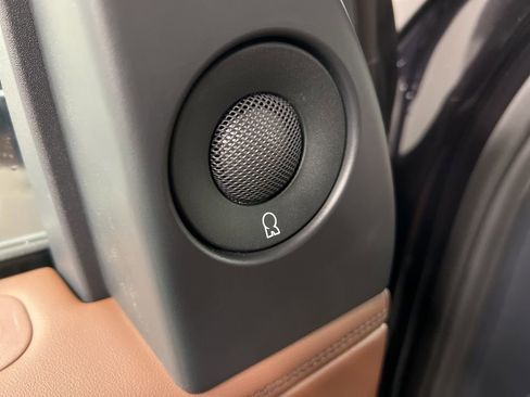 New 2026 Lincoln Navigator Reserve AWD/4WD image 33