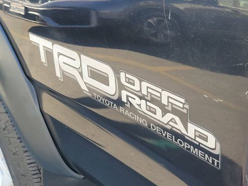 Used 2001 Toyota Tacoma PreRunner image 9